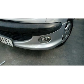 peugeot 206 berlina del año 2000