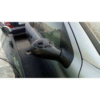 peugeot 206 berlina del año 2000