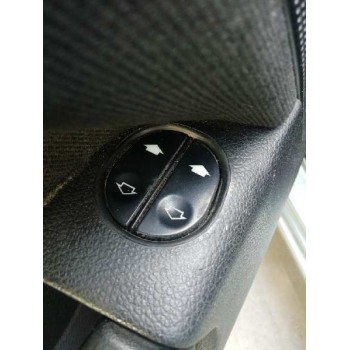 ford fiesta (cbk) del año 2004