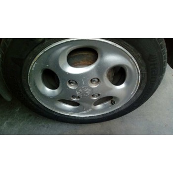 peugeot 206 berlina del año 2000