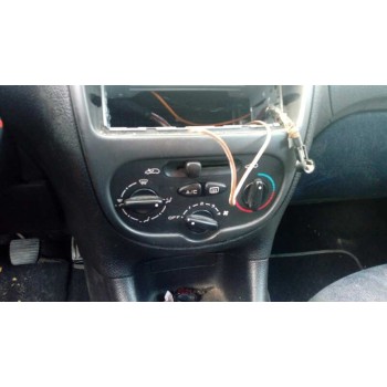 peugeot 206 berlina del año 2000