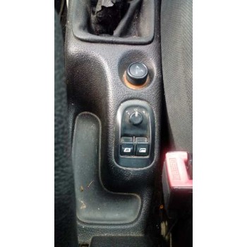 peugeot 206 berlina del año 2000