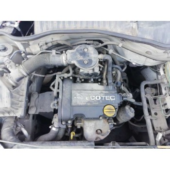 opel corsa c del año 2001