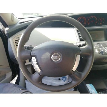 nissan primera berlina (p12) del año 2005