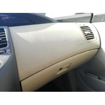 nissan primera berlina (p12) del año 2005