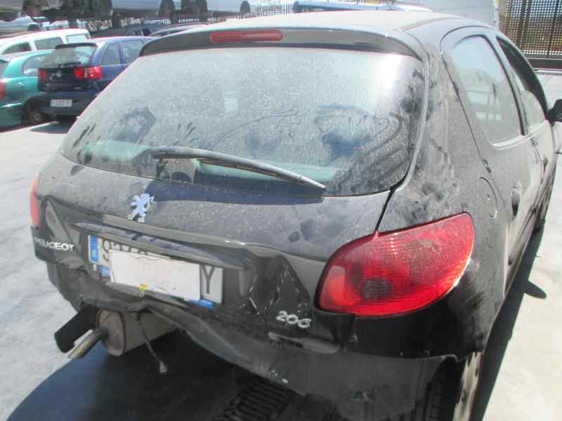 PEUGEOT 206 BERLINA
