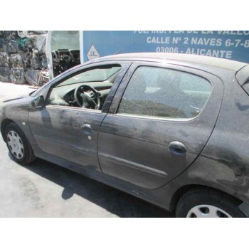 peugeot 206 berlina del año 2005