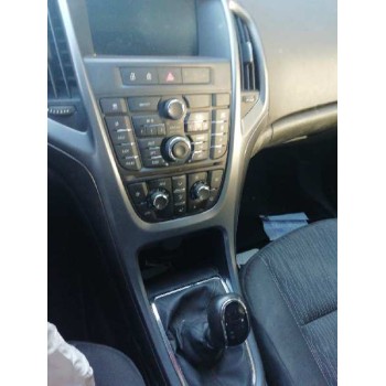 opel astra j lim. del año 2015