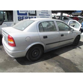opel astra g berlina del año 1999