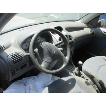peugeot 206 berlina del año 2005