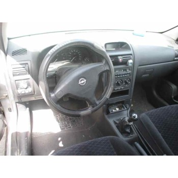 opel astra g berlina del año 1999