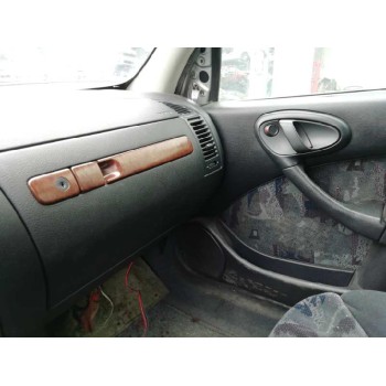 citroën xsara berlina del año 2003