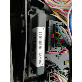 citroën xsara berlina del año 2003