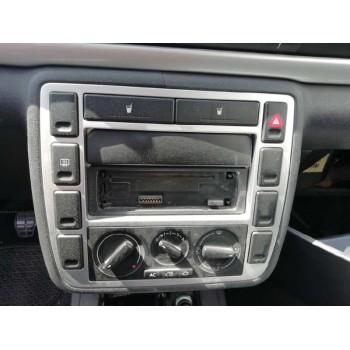 ford galaxy (vy) del año 2001