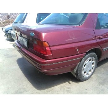 ford escort berlina del año 1993