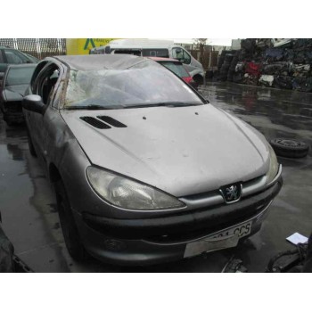 PEUGEOT 206 BERLINA