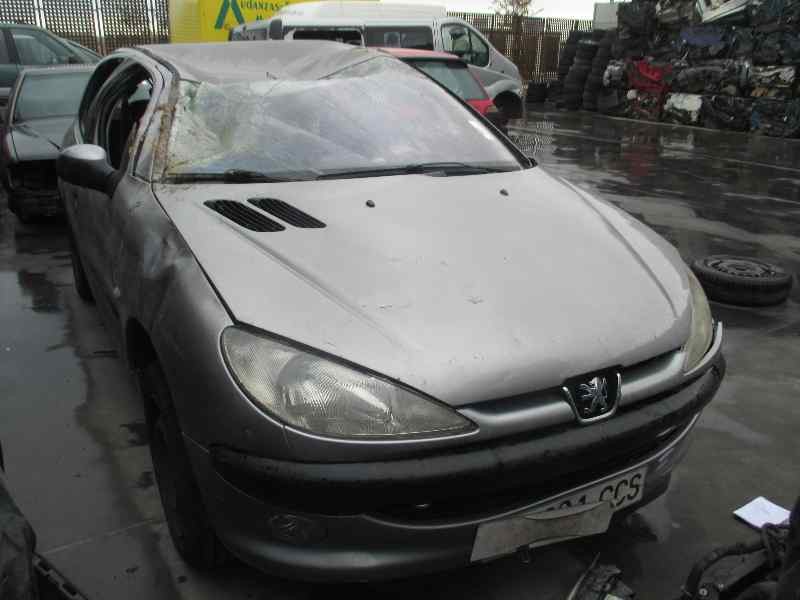 peugeot 206 berlina del año 2002