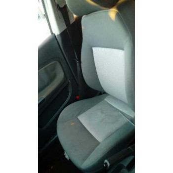 seat ibiza (6l1) del año 2004