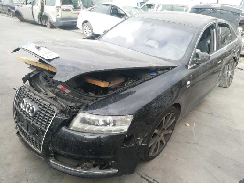 AUDI A6 BERLINA (4F2)