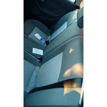 seat ibiza (6l1) del año 2004