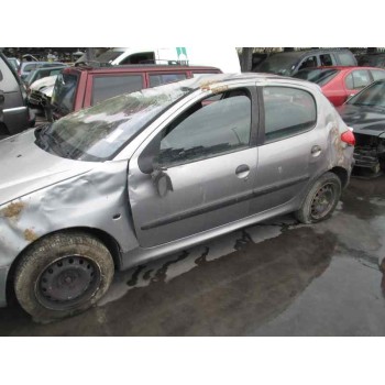 peugeot 206 berlina del año 2002