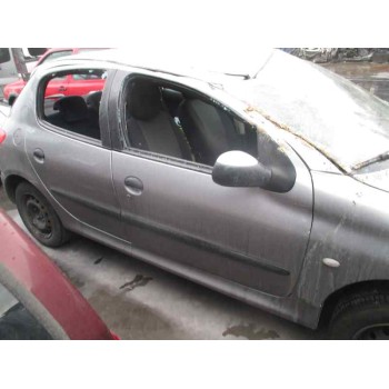 peugeot 206 berlina del año 2002