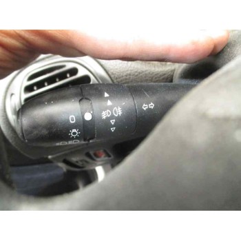 peugeot 206 berlina del año 2002