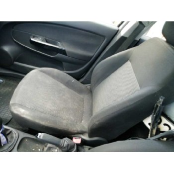 opel corsa d del año 2012