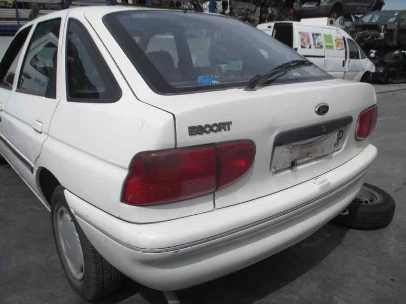 ford escort berlina/turnier del año 1994