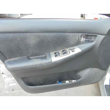 toyota corolla (e12) del año 2004