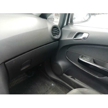 opel corsa d del año 2012