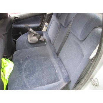 peugeot 206 berlina del año 2002