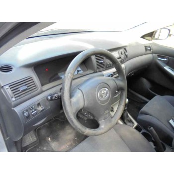 toyota corolla (e12) del año 2004