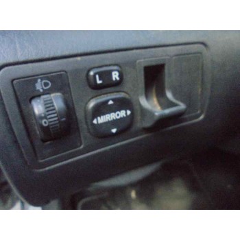 toyota corolla (e12) del año 2004