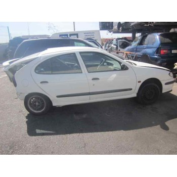 renault megane i berlina hatchback (ba0) del año 1996