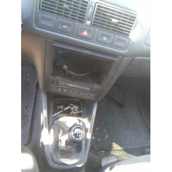 volkswagen golf iv berlina (1j1) del año 2001