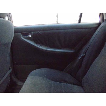 toyota corolla (e12) del año 2004