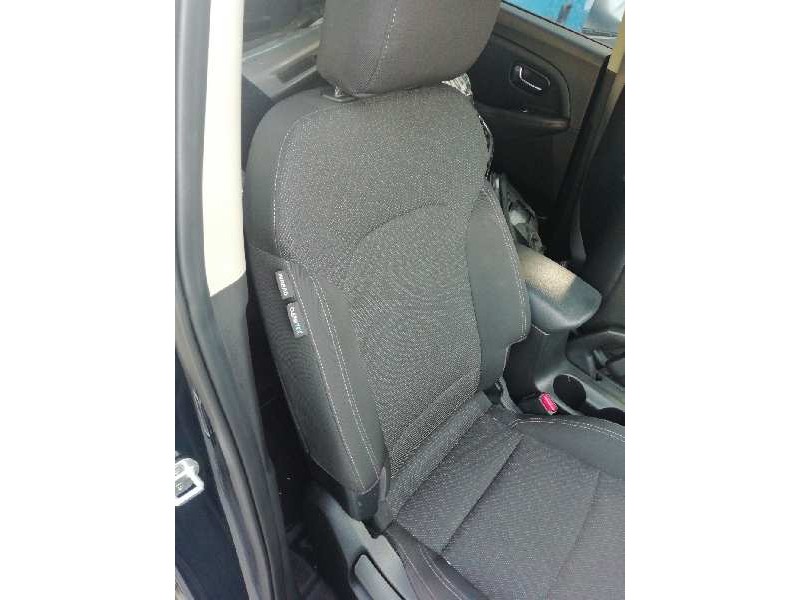 Recambio de asiento delantero derecho para kia carens ( ) drive referencia OEM IAM   