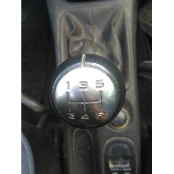 peugeot 206 berlina del año 2001