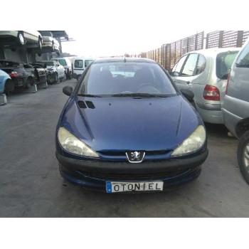 peugeot 206 berlina del año 2001