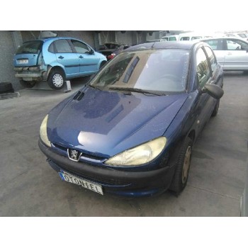 peugeot 206 berlina del año 2001