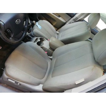 kia carens (un) del año 2007