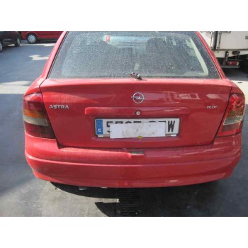opel astra g berlina del año 2002