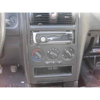 opel astra g berlina del año 2002