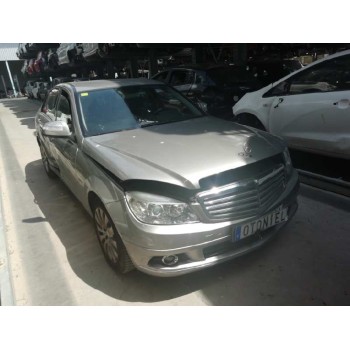 mercedes-benz clase c (w204) berlina del año 2007