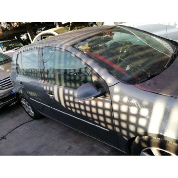 volkswagen golf v berlina (1k1) del año 2006