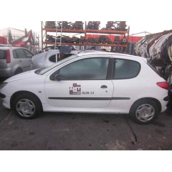 PEUGEOT 206 BERLINA
