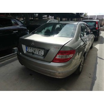 mercedes-benz clase c (w204) berlina del año 2007