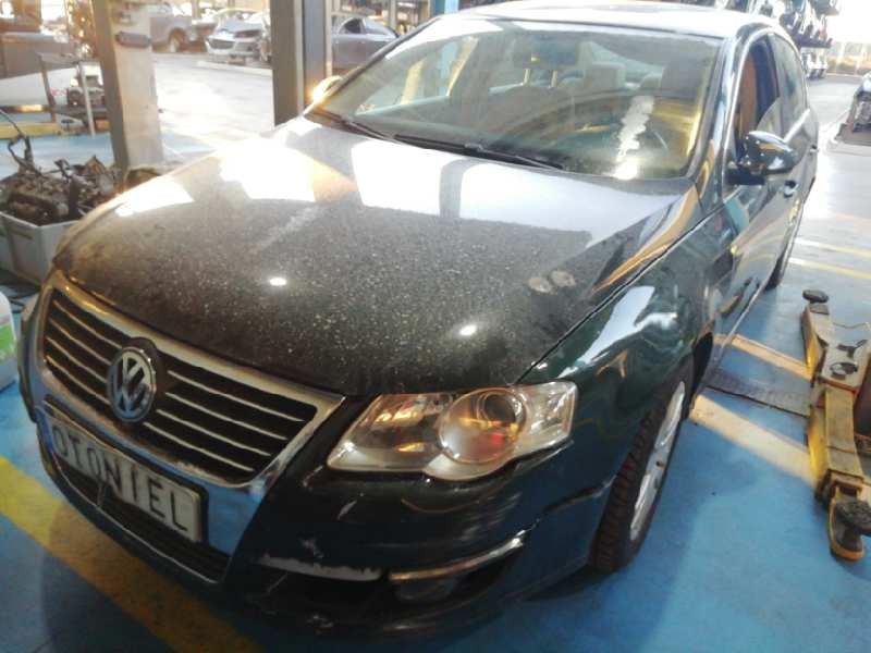 VOLKSWAGEN PASSAT BERLINA (3C2)