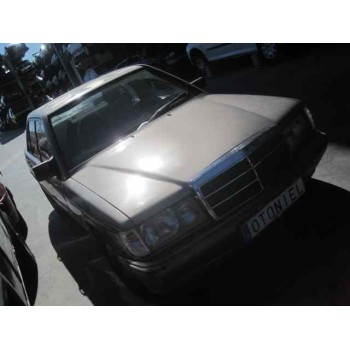 mercedes-benz clase c (w201) berlina del año 1990